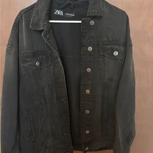 Distressed Denim jacket - zara